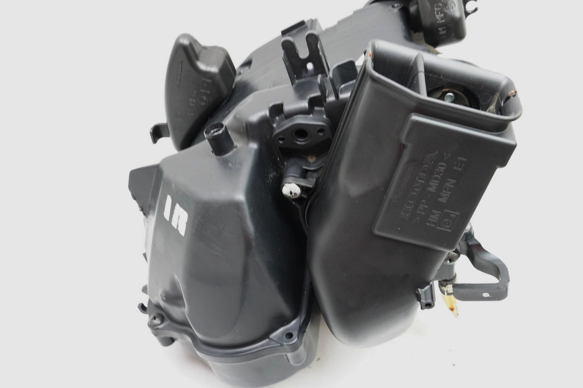 HONDA CBF 1000 FA SC64 Caja de filtro de aire, tobera de admisión