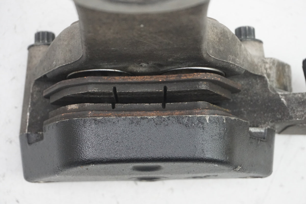 HARLEY DAVIDSON FLHR FL1 1584 Road King Pinza de freno trasera