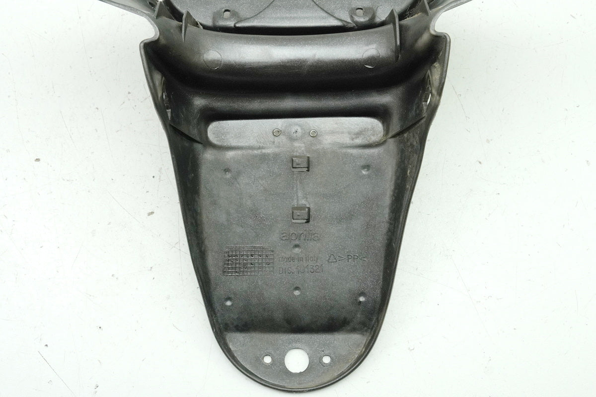 APRILIA SR 50 ZD4TEA Soporte de matrícula Guardabarros trasero Paso de rueda Protección contra salpicaduras