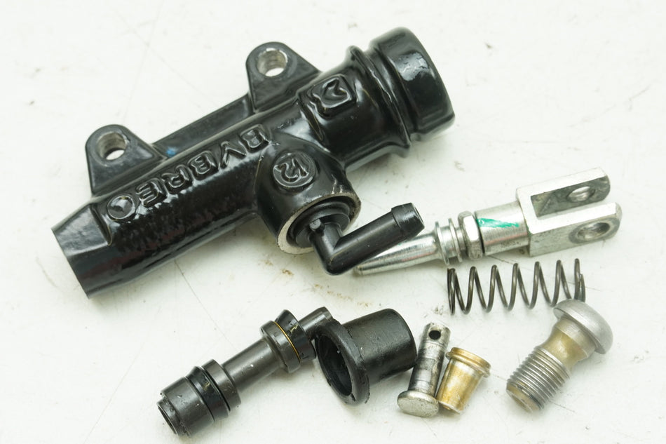 HUSQVARNA Vitpilen HQV 401 Rear Brake Cylinder Brake Pump Brake Piston 6897 km