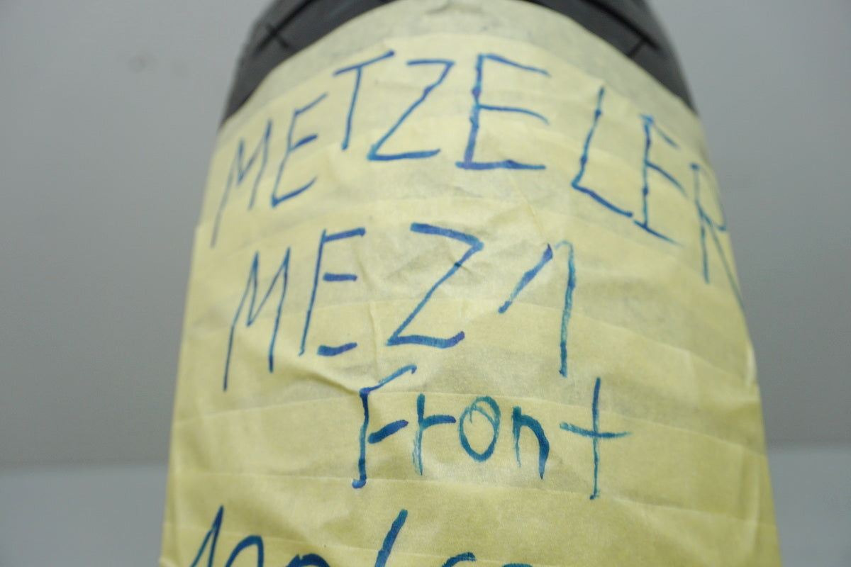 Metzeler MEZ1 120/60 ZR17 55W Neumático delantero