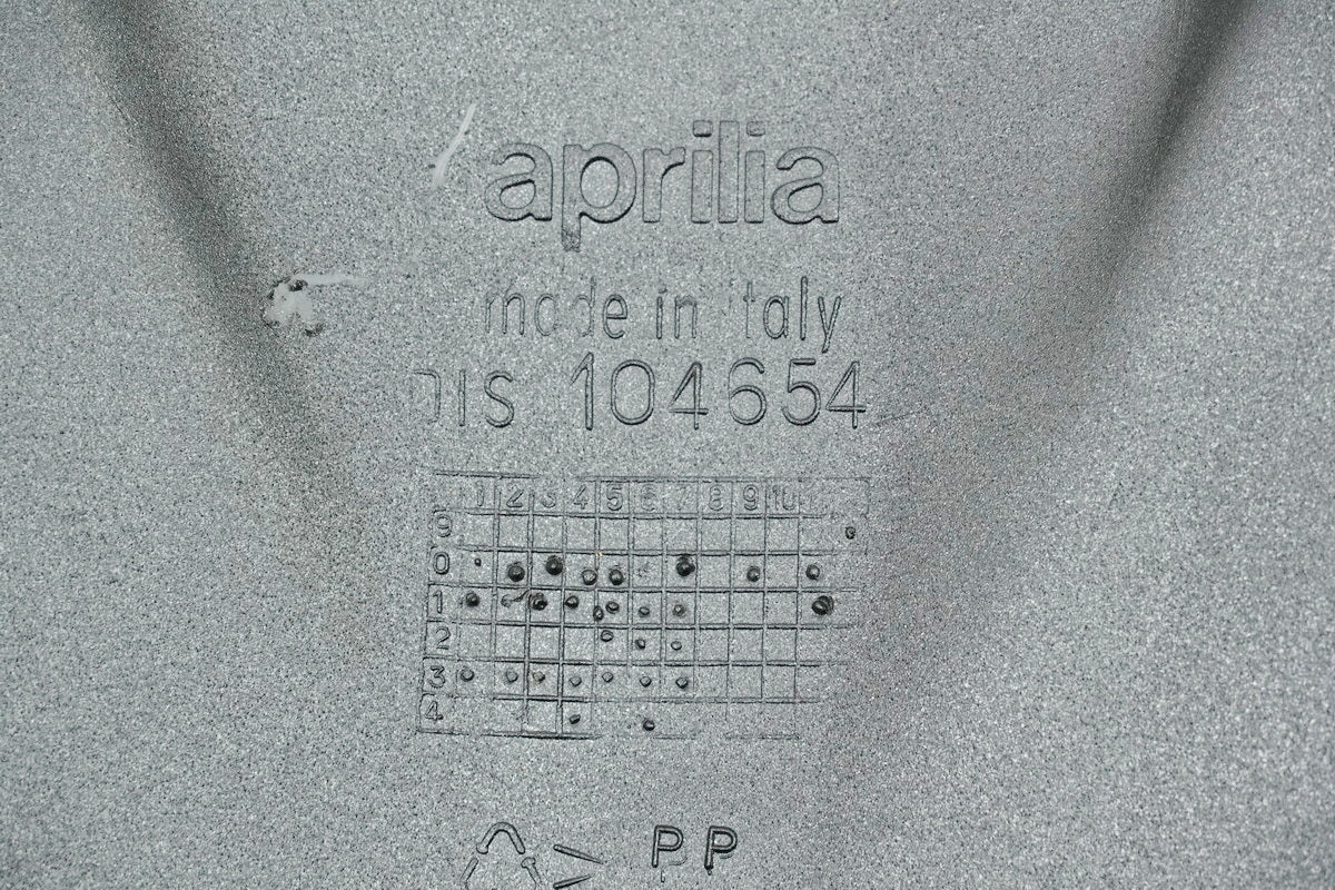 APRILIA SR 50 ZD4TEA Frontverkleidung Abdeckung Cover Blende Verkleidung 15393km