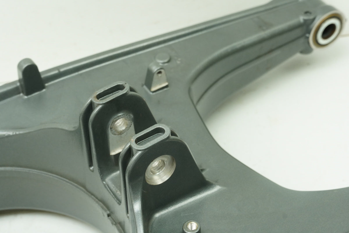 HUSQVARNA Vitpilen HQV 401 Swingarm Rear Wheel Swingarm (for frame) 6897 km