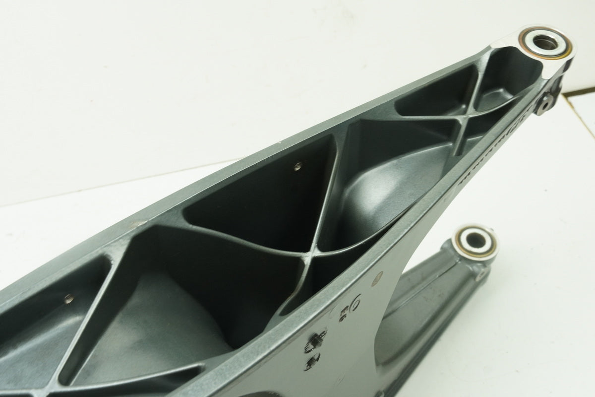HUSQVARNA Vitpilen HQV 401 Swingarm Rear Wheel Swingarm (for frame) 6897 km
