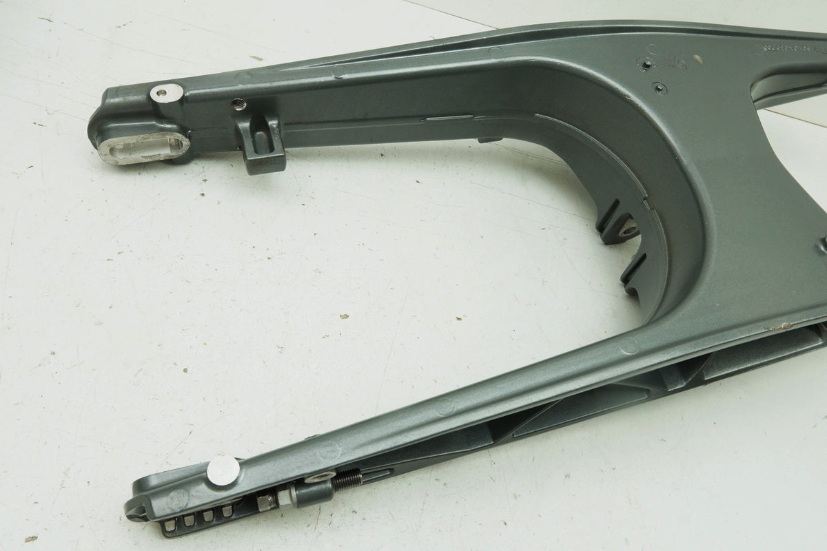 HUSQVARNA Vitpilen HQV 401 Swingarm Rear Wheel Swingarm (for frame) 6897 km