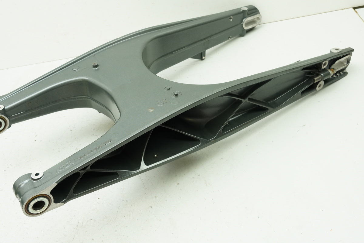 HUSQVARNA Vitpilen HQV 401 Swingarm Rear Wheel Swingarm (for frame) 6897 km