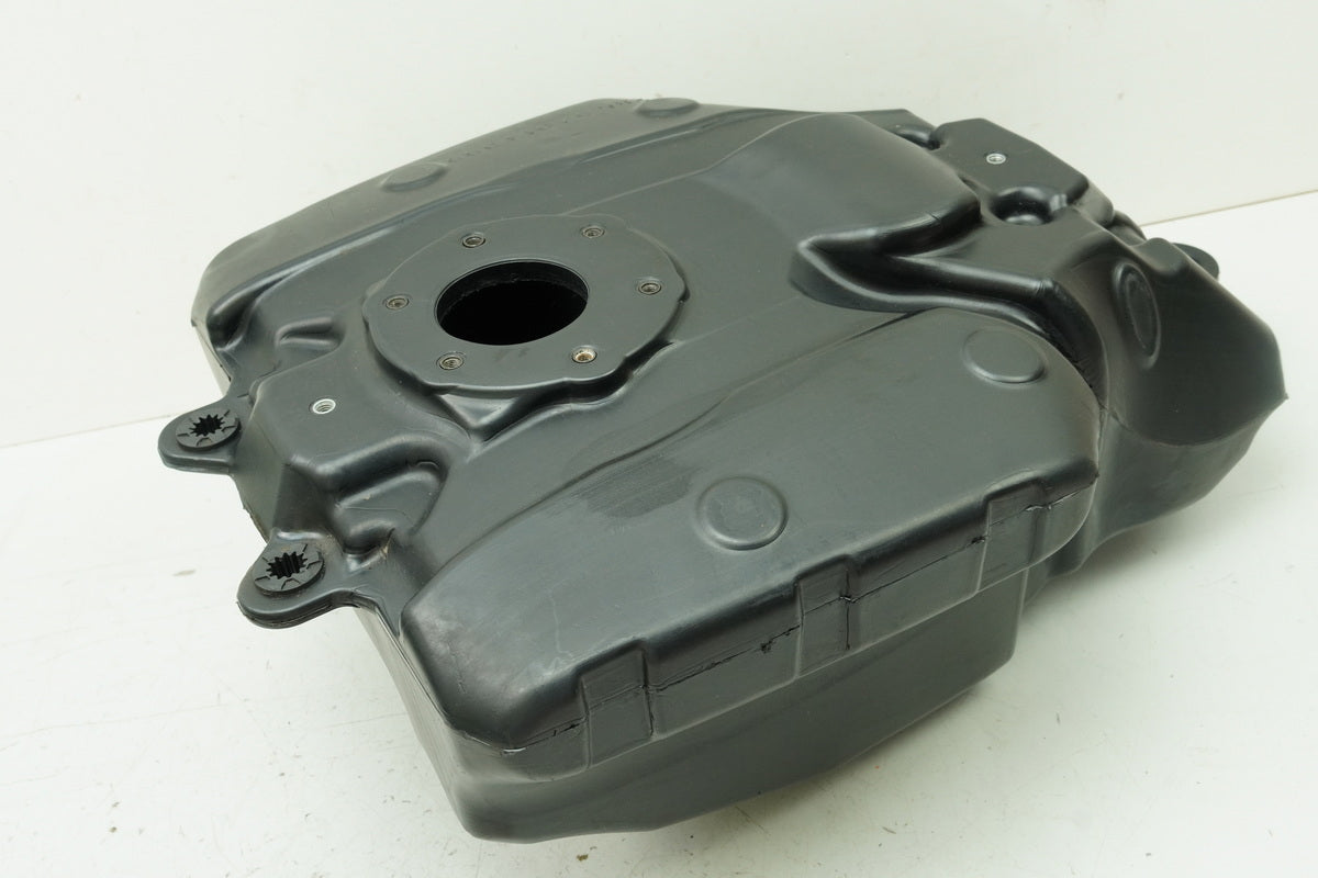 HUSQVARNA Vitpilen HQV 401 Fuel Tank ONLY 6897km