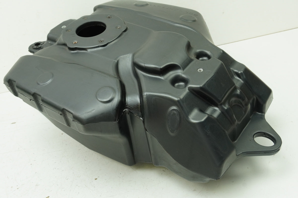 HUSQVARNA Vitpilen HQV 401 Fuel Tank ONLY 6897km