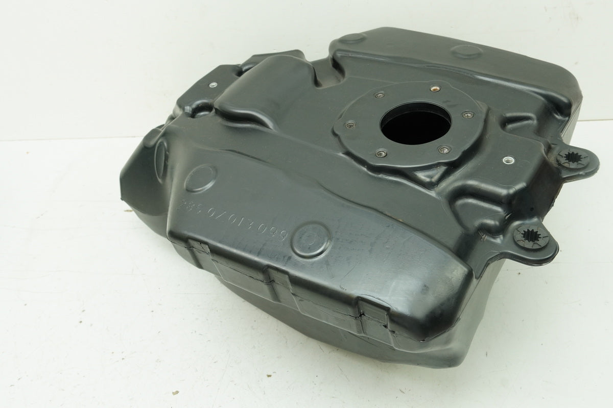 HUSQVARNA Vitpilen HQV 401 Fuel Tank ONLY 6897km