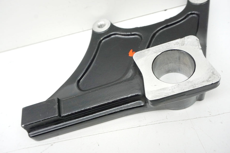 SUZUKI GSX-R 1000 WVBZ K3 K4 Placa de anclaje pinza de freno trasera soporte anclaje de freno
