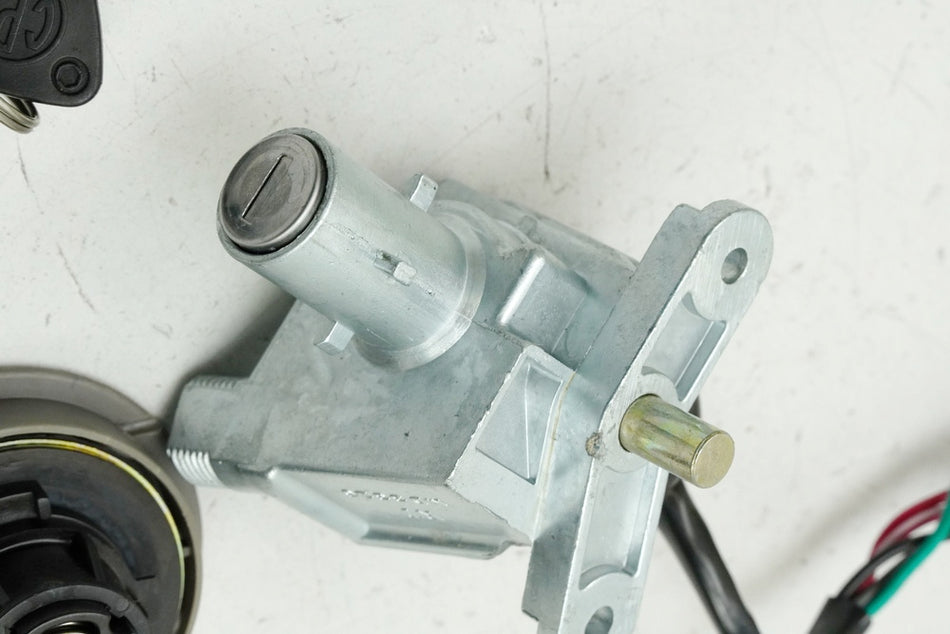 CPI Aragon 50 JR 45 Schloßsatz original Zündschloß Tankschloß Tankdeckel + 2 Schlüssel