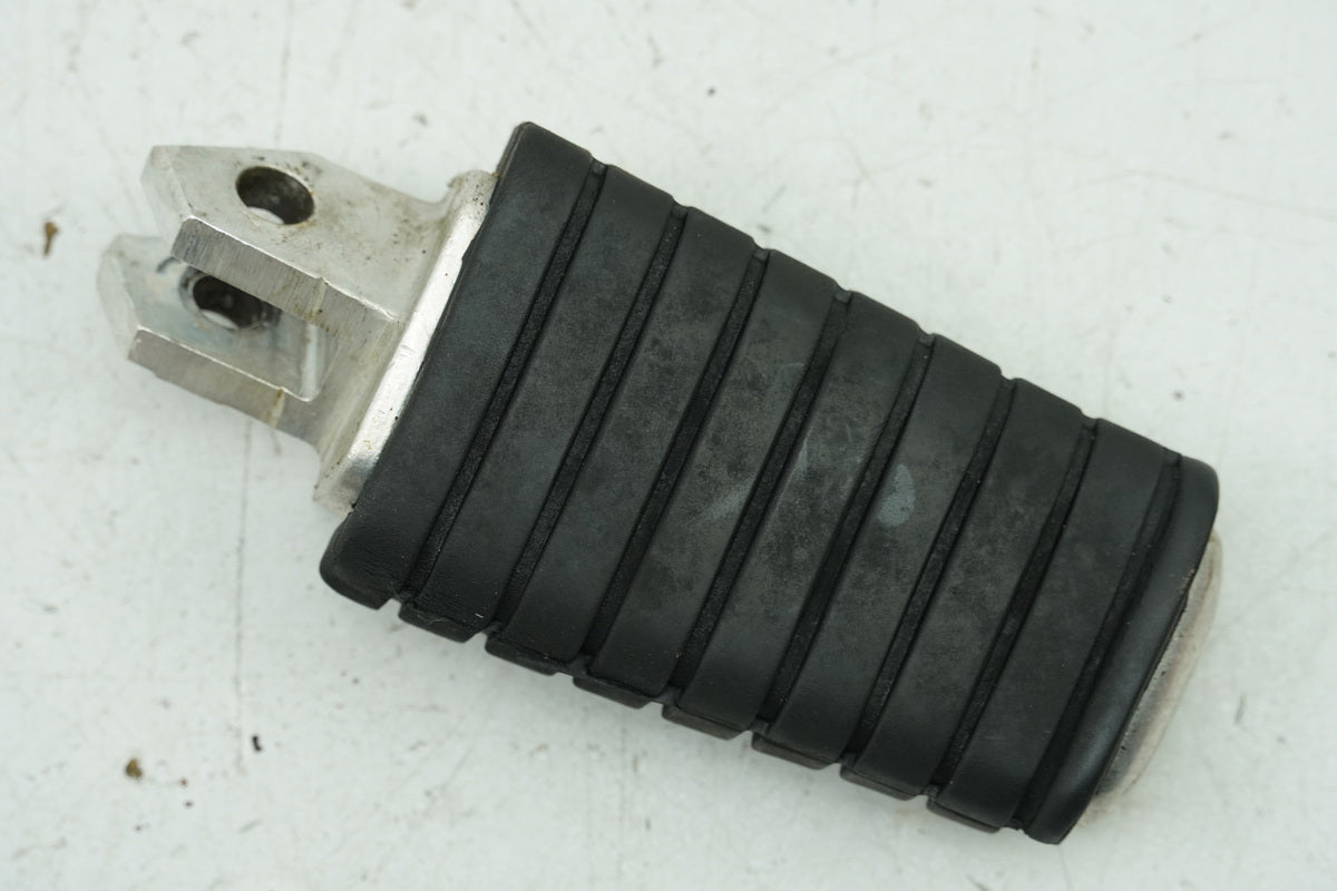 YAMAHA VMX-12 VMAX 1200 2WE Footrest Rider Right Original