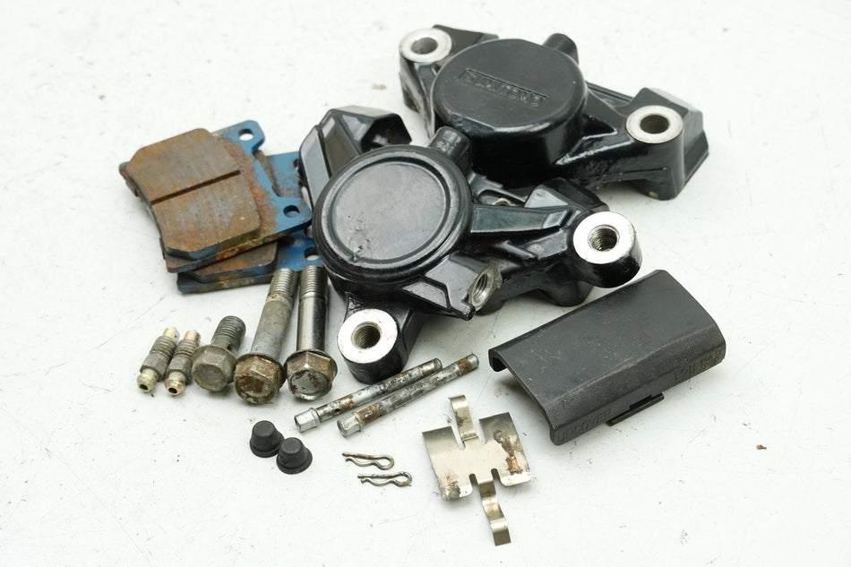 YAMAHA VMX-12 VMAX 1200 2WE Bremssattel hinten Bremszange