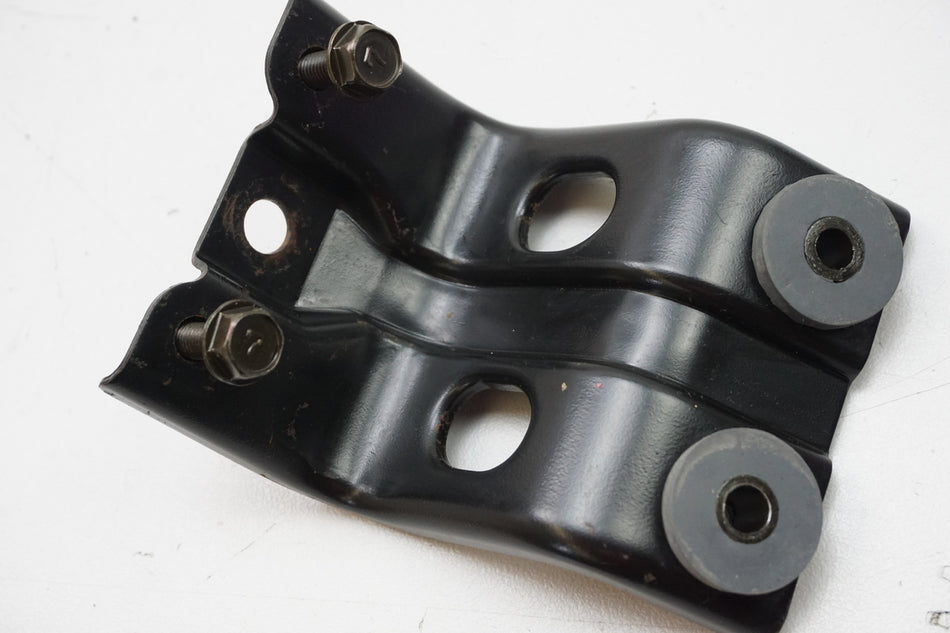 KAWASAKI ZX-9R ZX900B Halterung vorn für Tank Benzintank Tankhalter