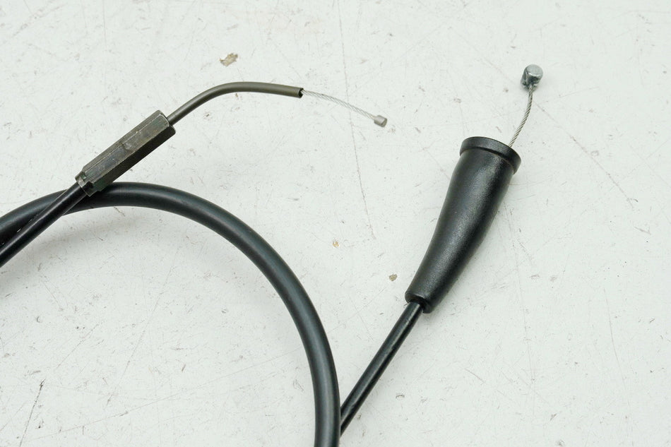 YAMAHA XT 125 X R Cable de gas Acelerador 8931 km