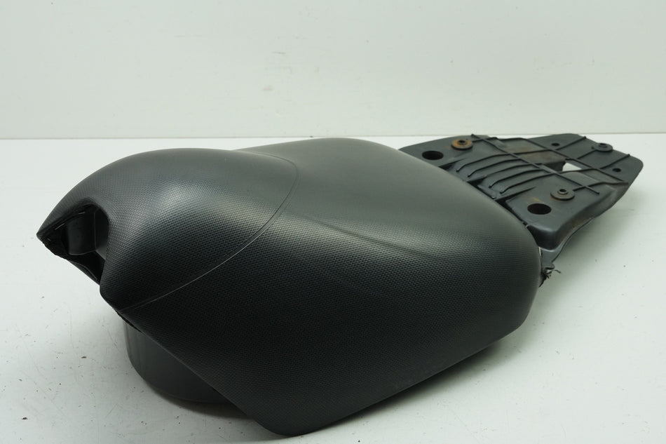APRILIA SR 50 ZD4TEA Asiento del conductor DIS.E 102284