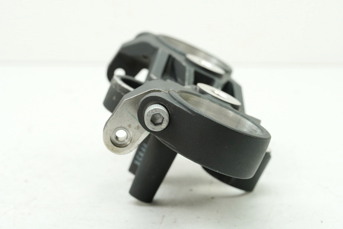 YAMAHA MT 125 A RE11 (RE29) Top triple clamp (for fork stanchion tube)