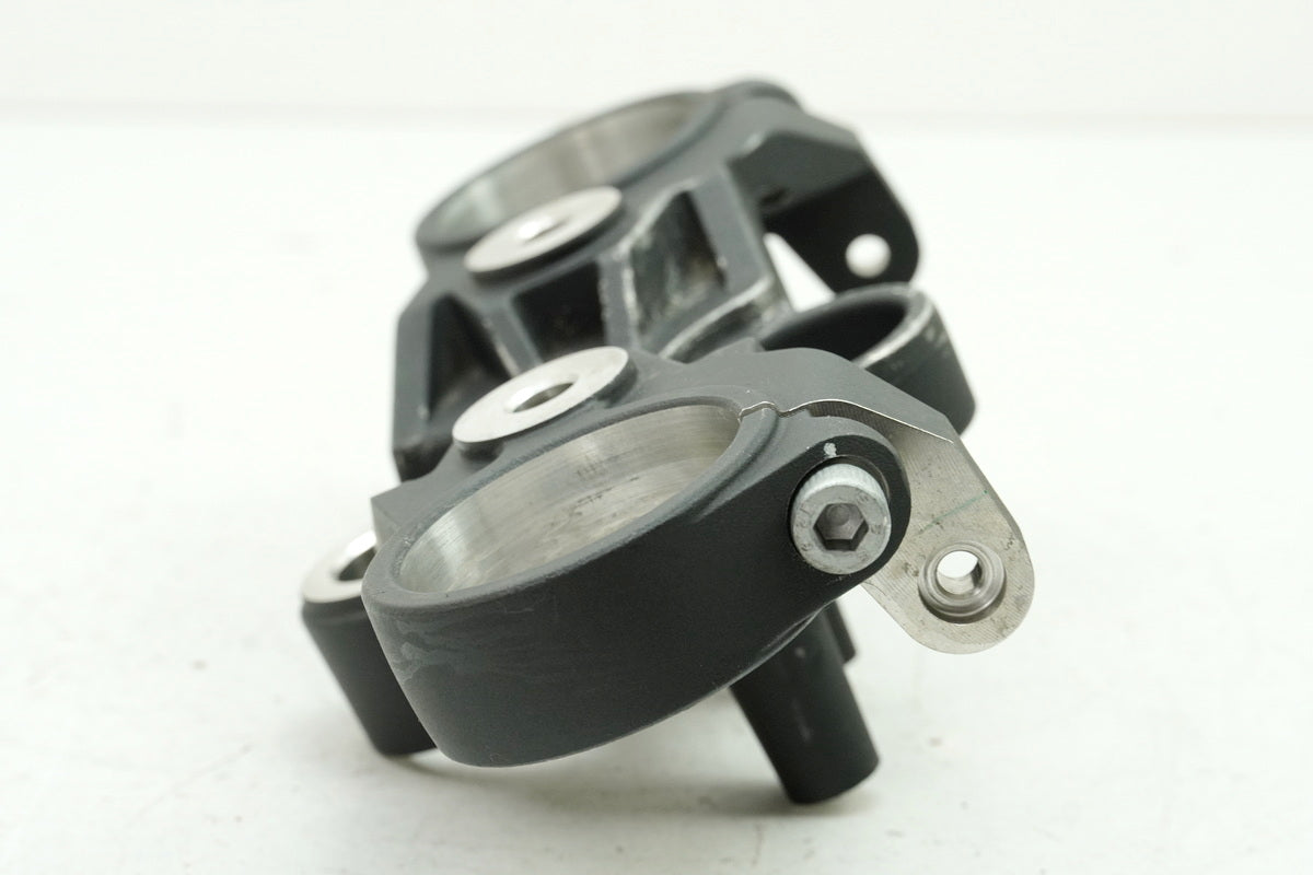 YAMAHA MT 125 A RE11 (RE29) Top triple clamp (for fork stanchion tube)