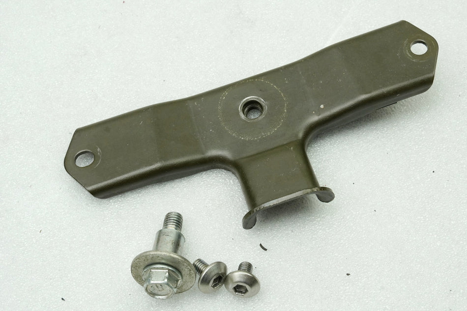 KAWASAKI Z 750 ZR750J Soporte depósito trasero Fijación depósito Tornillo para chasis 04-06