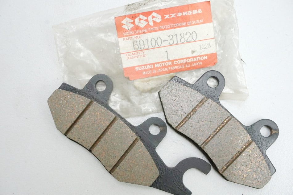 Suzuki NOS Pastillas de freno 69100-31820 - NUEVO