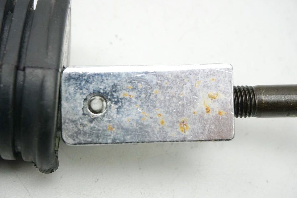 SUZUKI LS 650 NP41A/ B SAVAGE FUßRASTE SOZIUS LINKS