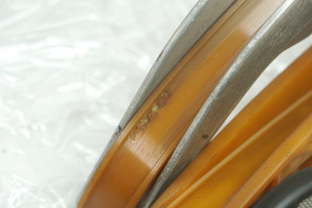 BMW K 1200 LT A K2LT Schrauben Kleinteile Halter Muttern (für Motor Zylinder)