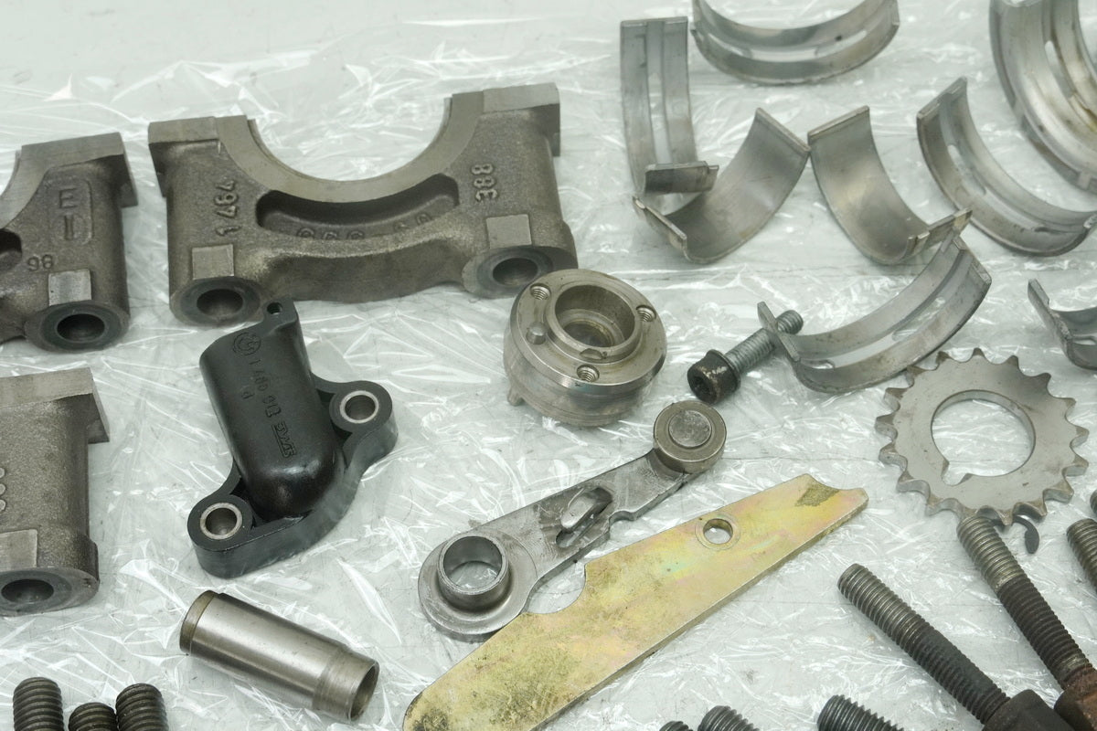 BMW K 1200 LT A K2LT Schrauben Kleinteile Halter Muttern (für Motor Zylinder)