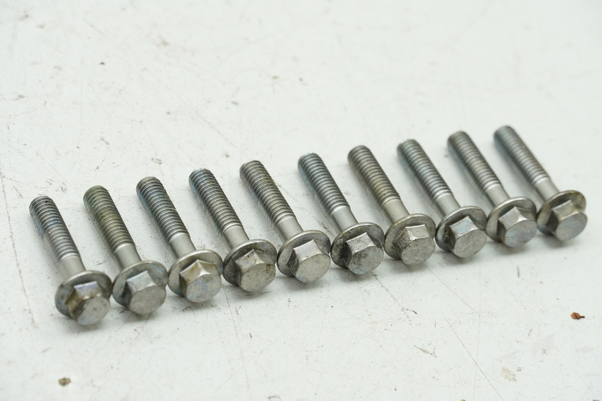 HONDA CBF 600 S ABS PC38 Tapa de embrague Tapa de motor Tornillos de la tapa del motor