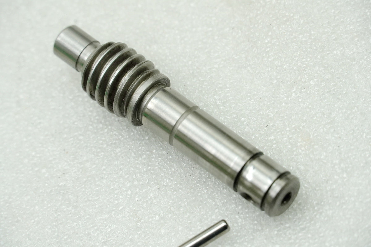 YAMAHA DT 125 R 4BL Antrieb Ölpumpe Welle Antriebsrad Zahnrad (für Motor)