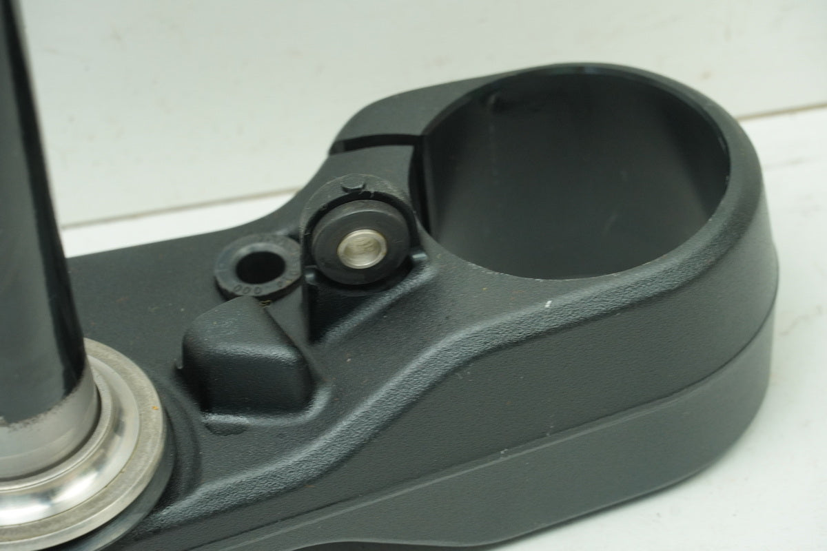 HUSQVARNA Vitpilen HQV 401 Tija inferior (para el tubo vertical de la horquilla)