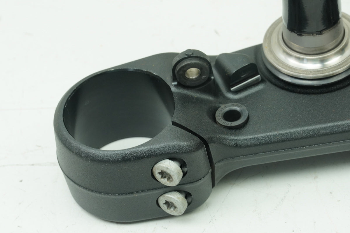HUSQVARNA Vitpilen HQV 401 Tija inferior (para el tubo vertical de la horquilla)