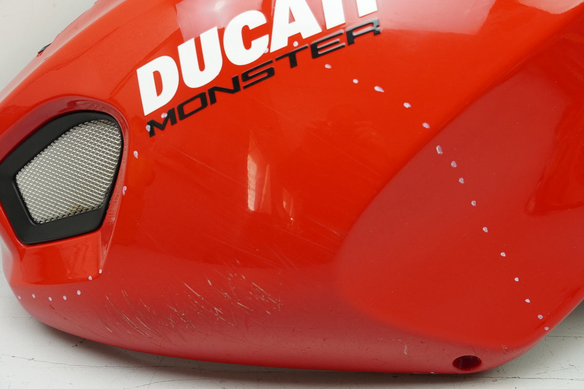 DUCATI MONSTER 696 ABS M5 Tankverkleidung links Abdeckung Tank Cover NUR 1626km