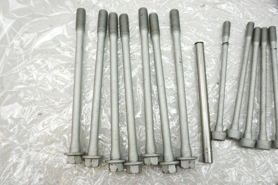 KTM 1290 SUPERDUKE R Bolts & Small Parts for Engine 14,000 km