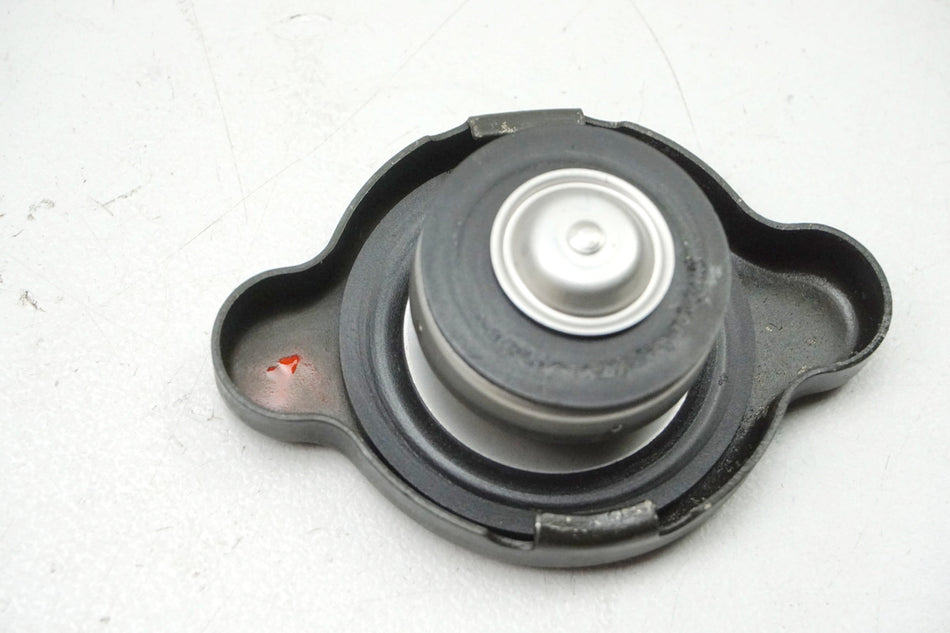 SUZUKI GSX-R 1000 WVBZ K3 K4 Tapa del radiador Cierre Tapa del radiador Cubierta