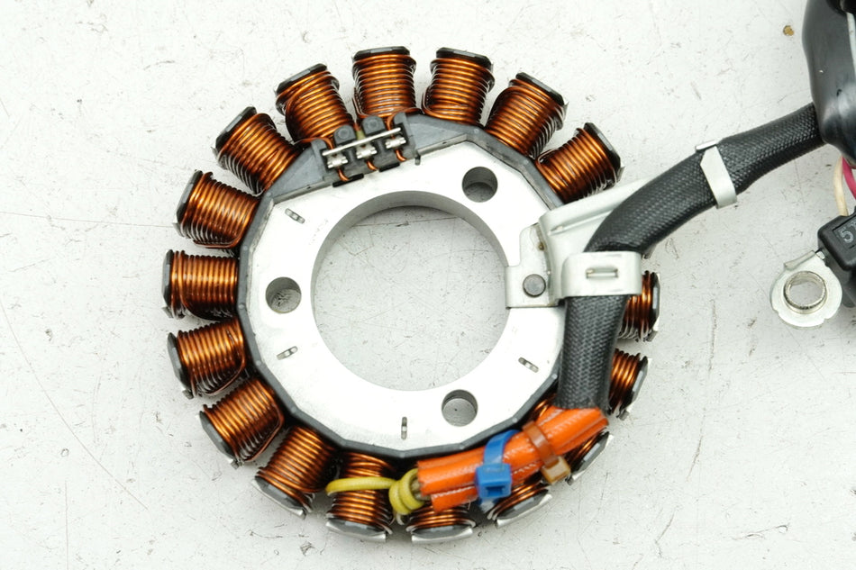 YAMAHA MT 125 A RE11 (RE29) YZF Lima Stator original Generator Lichtmaschine