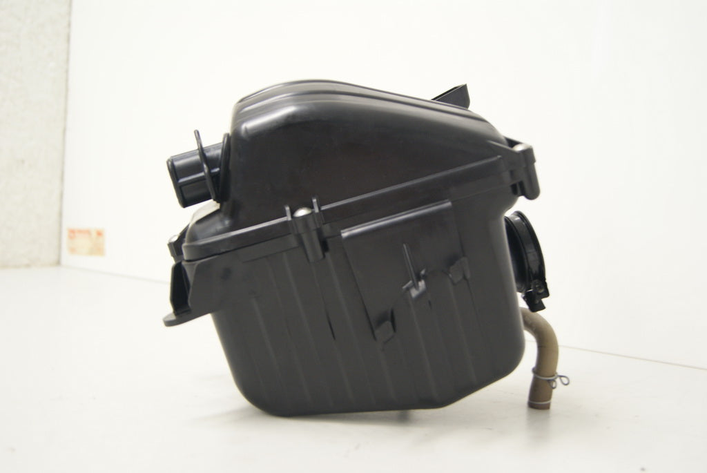 HONDA CBR 125 R JC39 AIRBOX AIR FILTER HOUSING