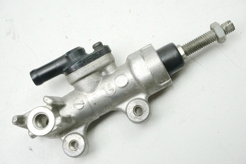 SUZUKI GSX-R 1000 WVBZ K3 K4 Cilindro de freno trasero Bomba de freno Cilindro de freno de pie