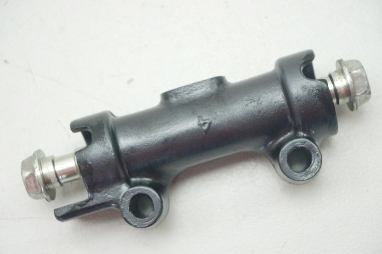 KAWASAKI VN 1500 CLASSIC TOURER VNT 50G FRONT BRAKE DISTRIBUTOR BRAKE CYLINDER