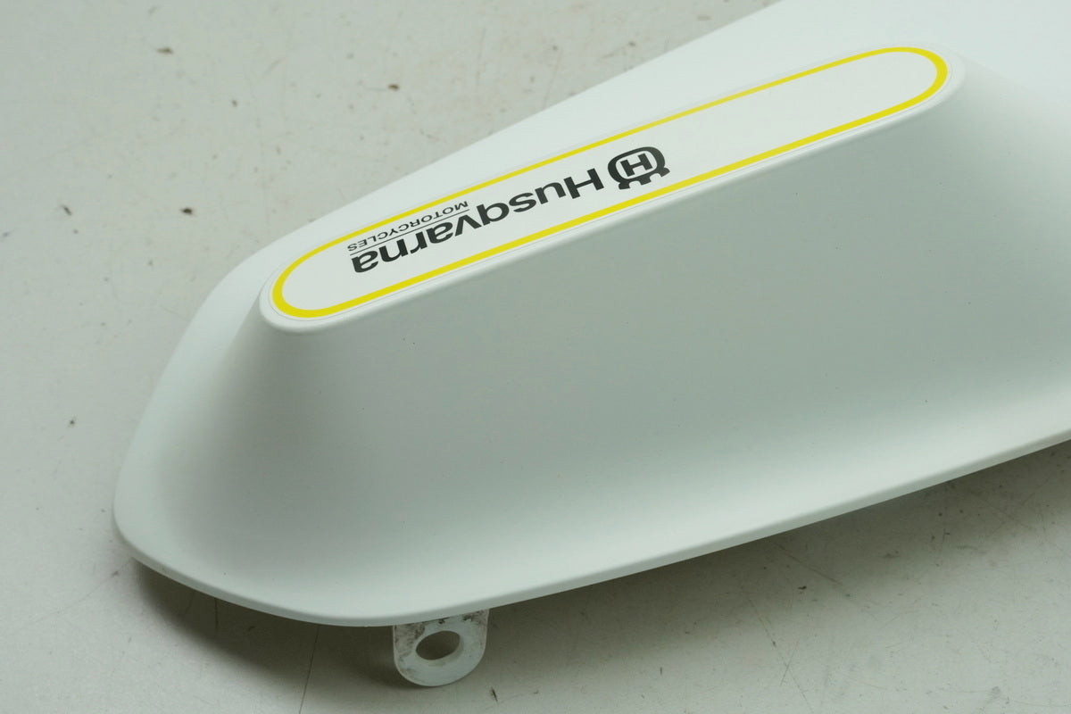 HUSQVARNA Vitpilen HQV 401 Right Side Fairing Spoiler Tank Cover