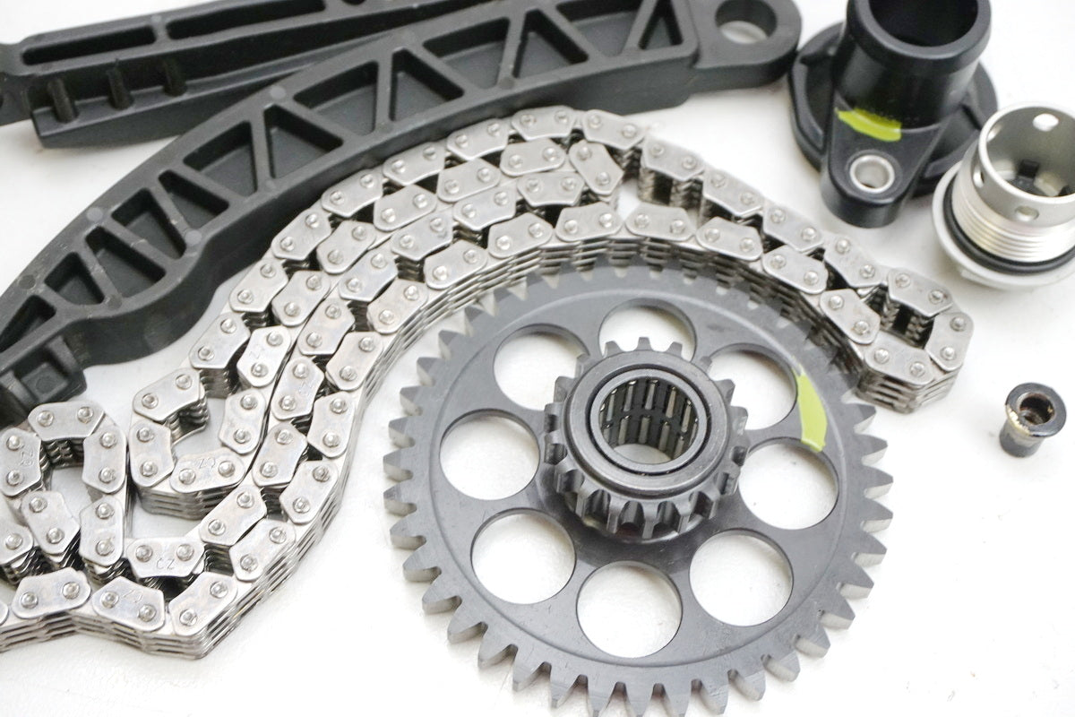 KTM 1290 SUPERDUKE  Steuerkette hinten Zylinderkopf Führungsschienen Zwischenrad