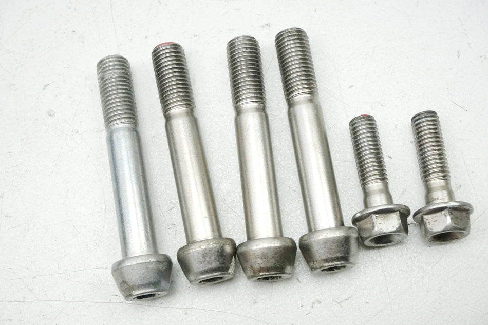 SUZUKI GSX-R 1000 WVBZ K3 K4 Tornillos para pinza de freno delantera y trasera
