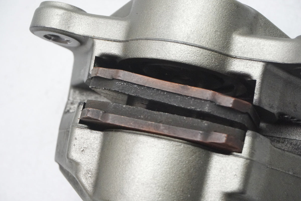 MV AGUSTA BRUTALE 800 DRAGSTER RR B322BB Bremssattel hinten Brembo Brake Caliper