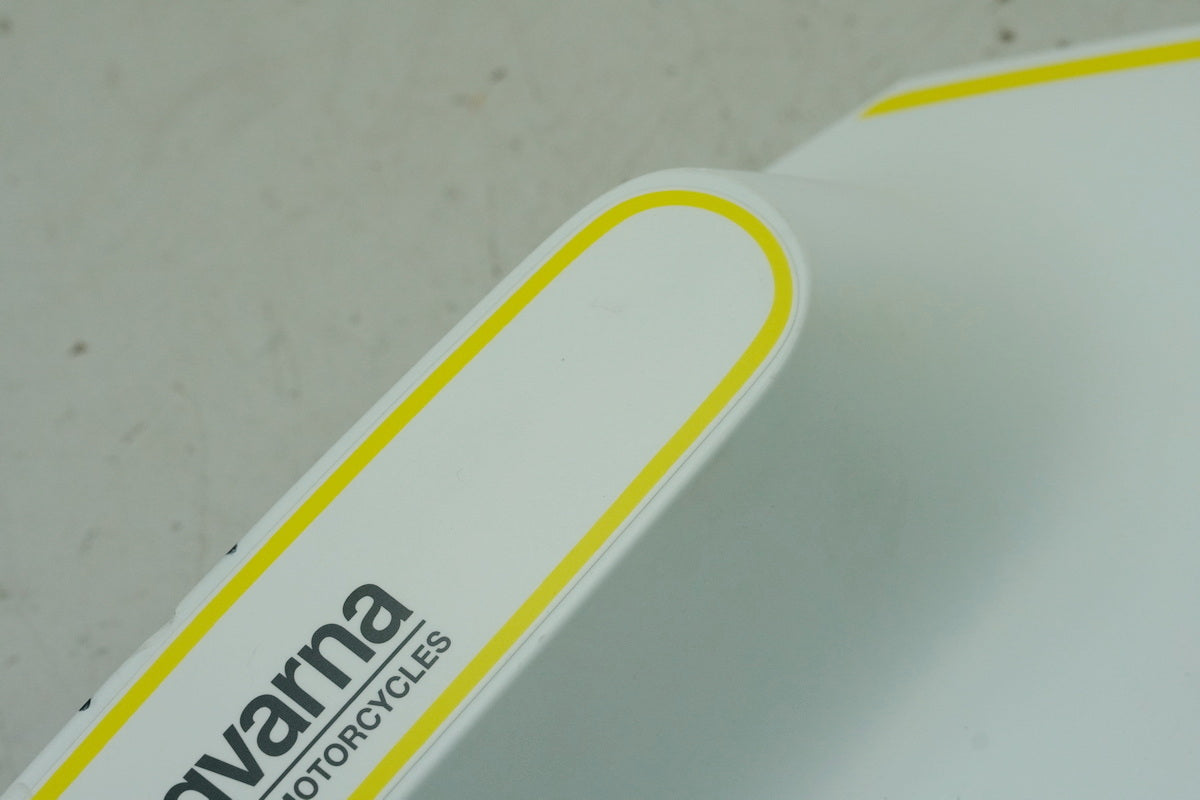HUSQVARNA Vitpilen HQV 401 Seitenverkleidung links Spoiler Tank Abdeckung Cover
