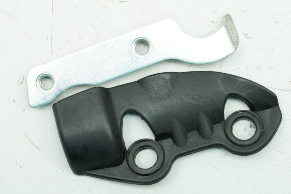 YAMAHA XT 125 X R Abdeckung Bremszylinder hinten Cover Deckel 1D4-F586E-00-00