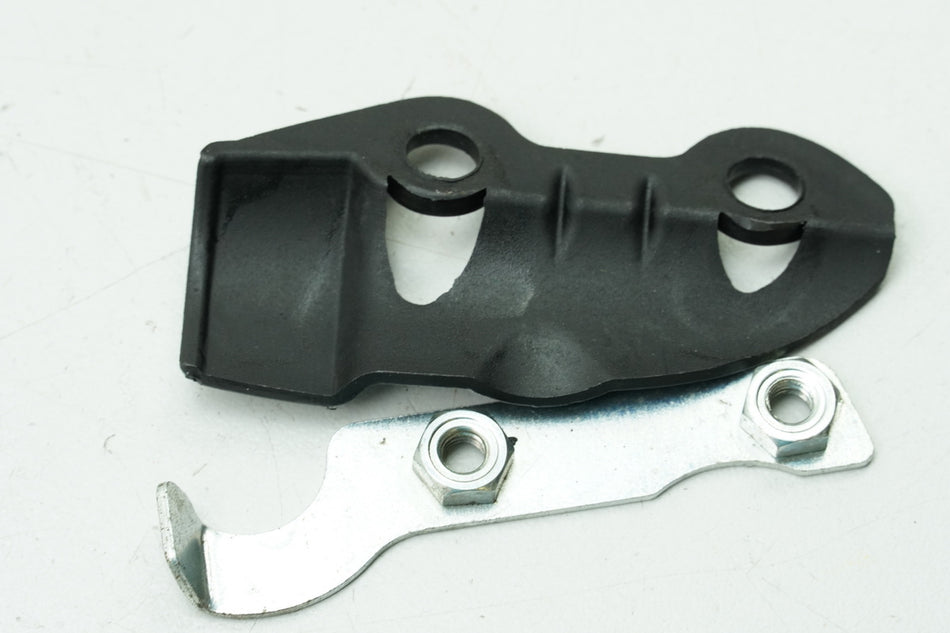 YAMAHA XT 125 X R Abdeckung Bremszylinder hinten Cover Deckel 1D4-F586E-00-00