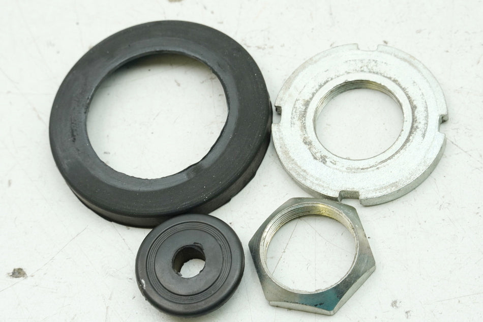 YAMAHA XT 125 X R Mutter Sicherung Lenkkopf Arretierung Gabelbrücke