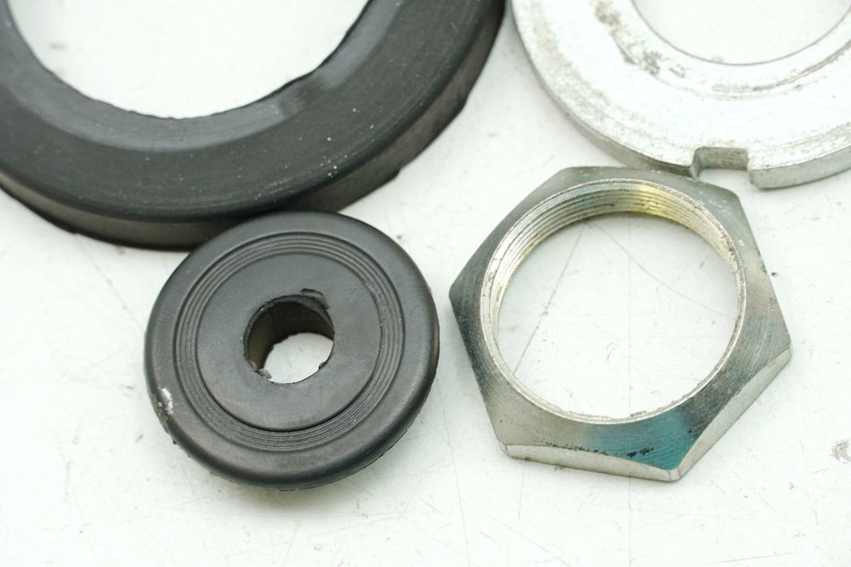 YAMAHA XT 125 X R Mutter Sicherung Lenkkopf Arretierung Gabelbrücke