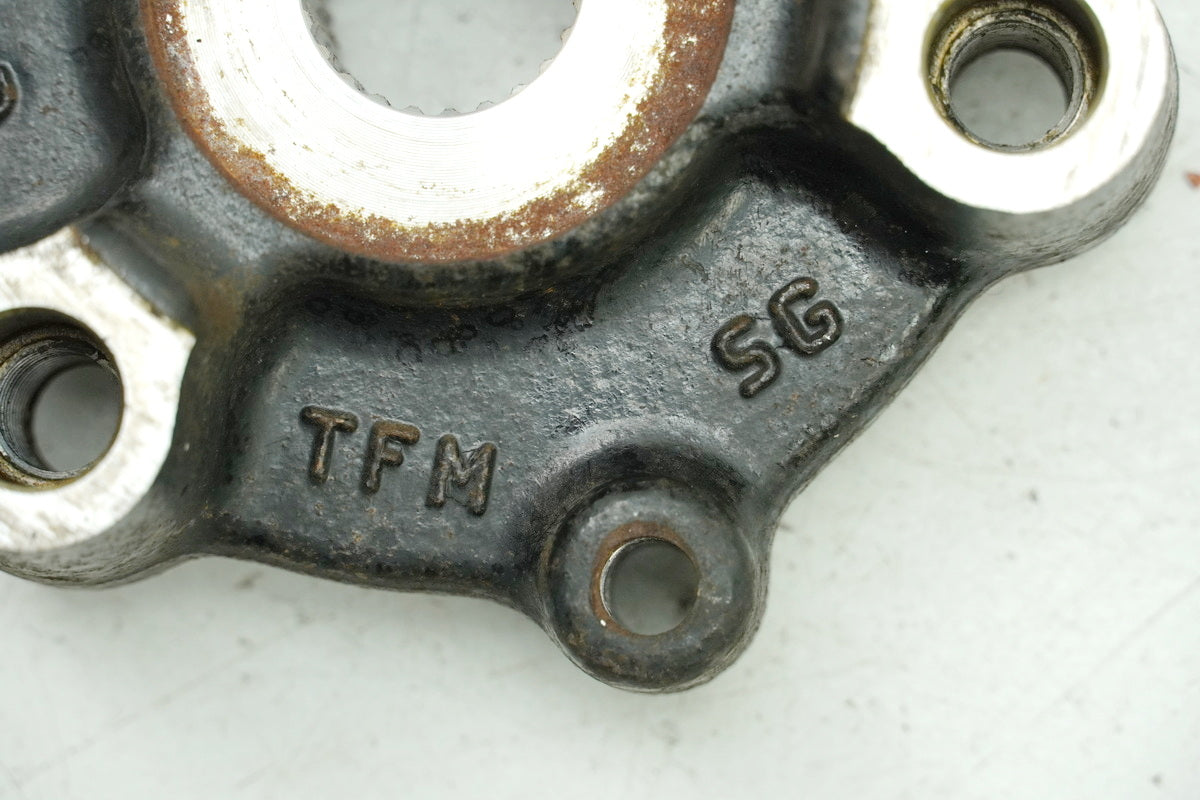 APRILIA SR 50 ZD4TEA Hinterradnabe Nabe Felge hinten Halter Aufnahme 15393 km