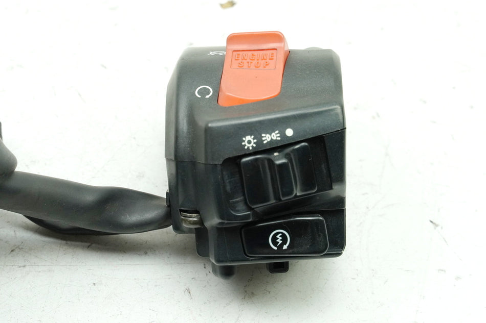 HONDA CBR 1100 XX SC35 Lenkerschalter rechts Schalter Not Aus Kill 35015-MAT-D00