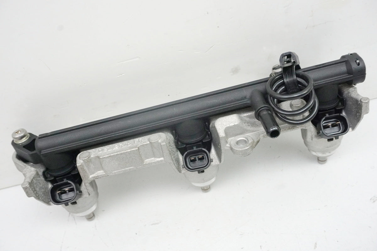 MV AGUSTA BRUTALE 800 DRAGSTER RR B322BB Injectors Injector rail Airbox